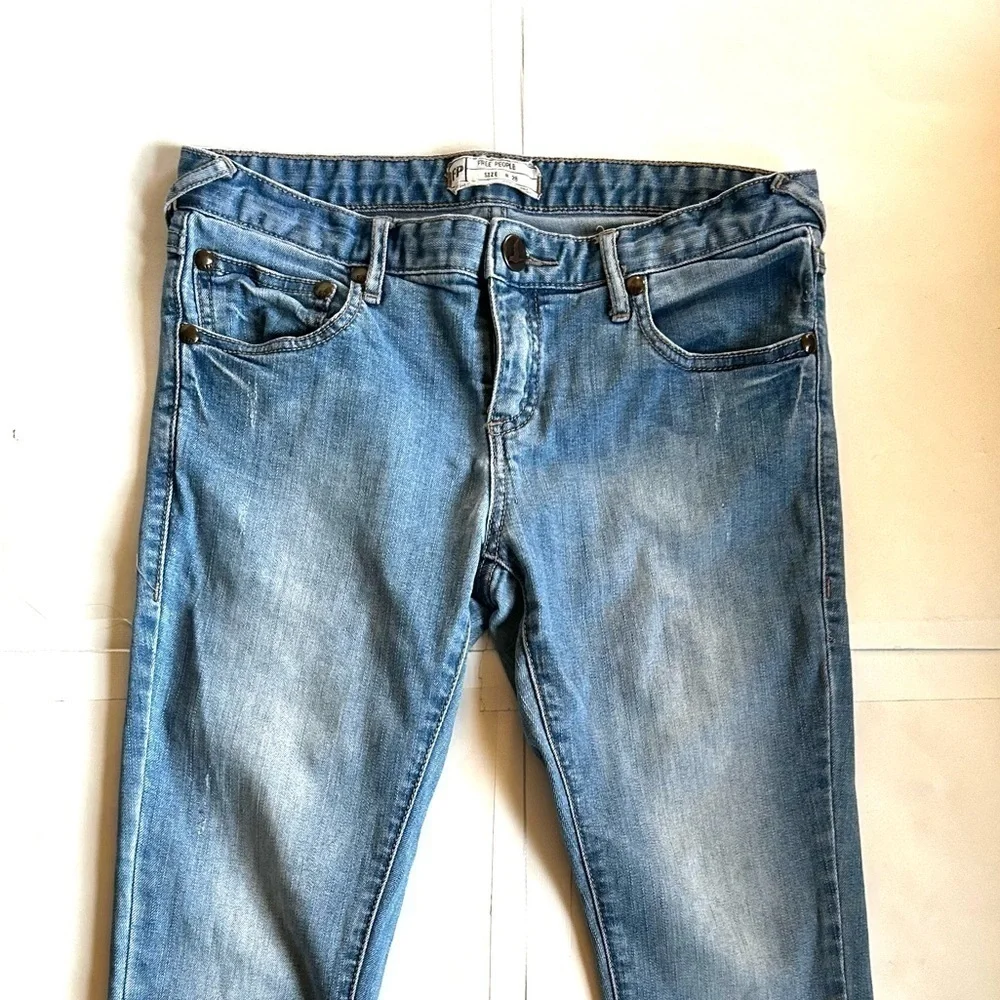 Free people blue jeans size 28 denim pants classic strechy comfy